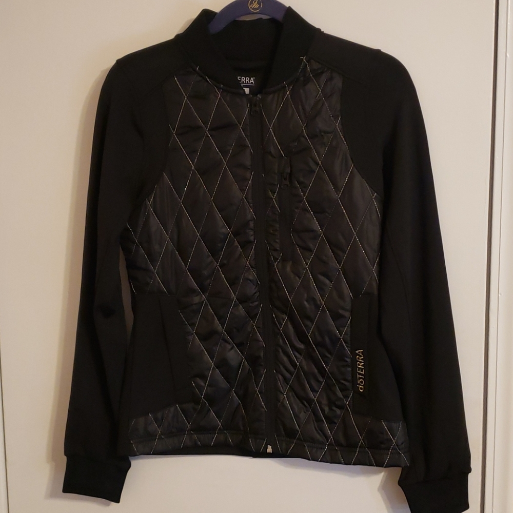 Doterra small quilted front jacket
